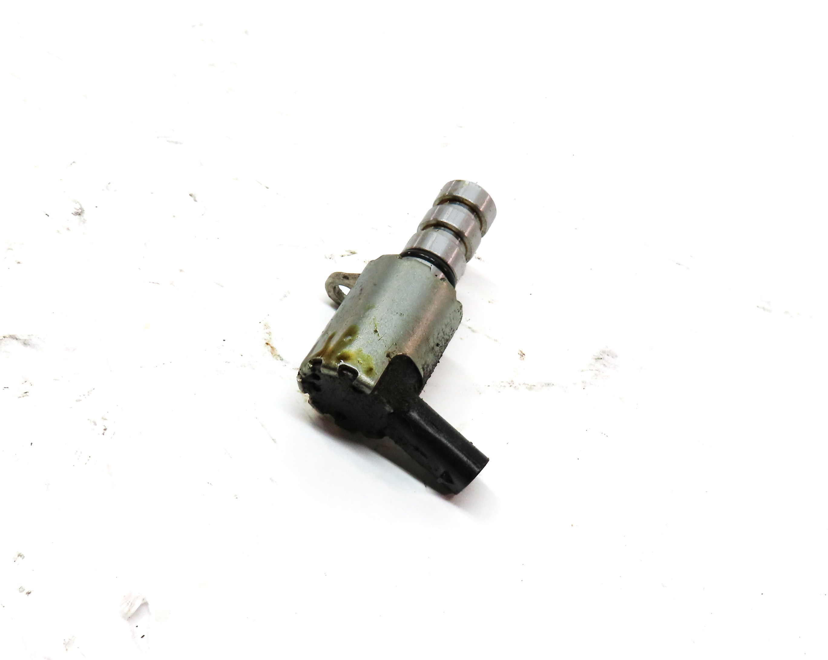 2019 AUDI Q5 FY 80A 2.0L (DJYA) ENGINE MOTOR VVT VARIABLE VALVE TIMING SOLENOID — exact item pictured